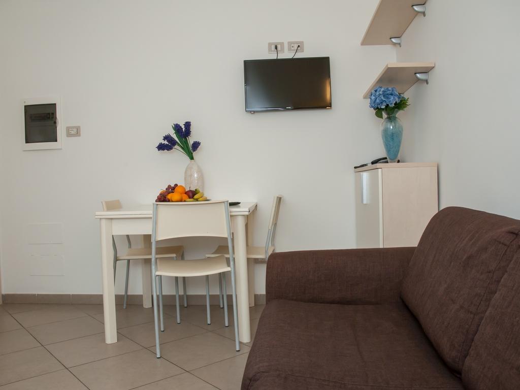 Art Aparthotel 3*